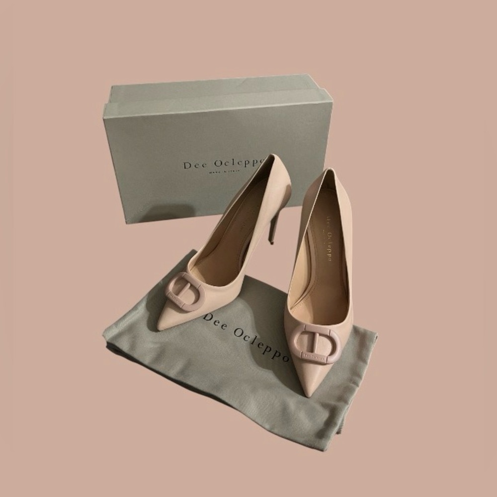 Pointed-Toe Nude Leather Pumps with Decorative Buckle - Women - Picture 5 of 5